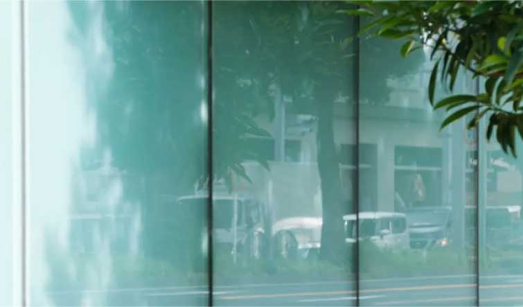 float:left;
max-width:800px;